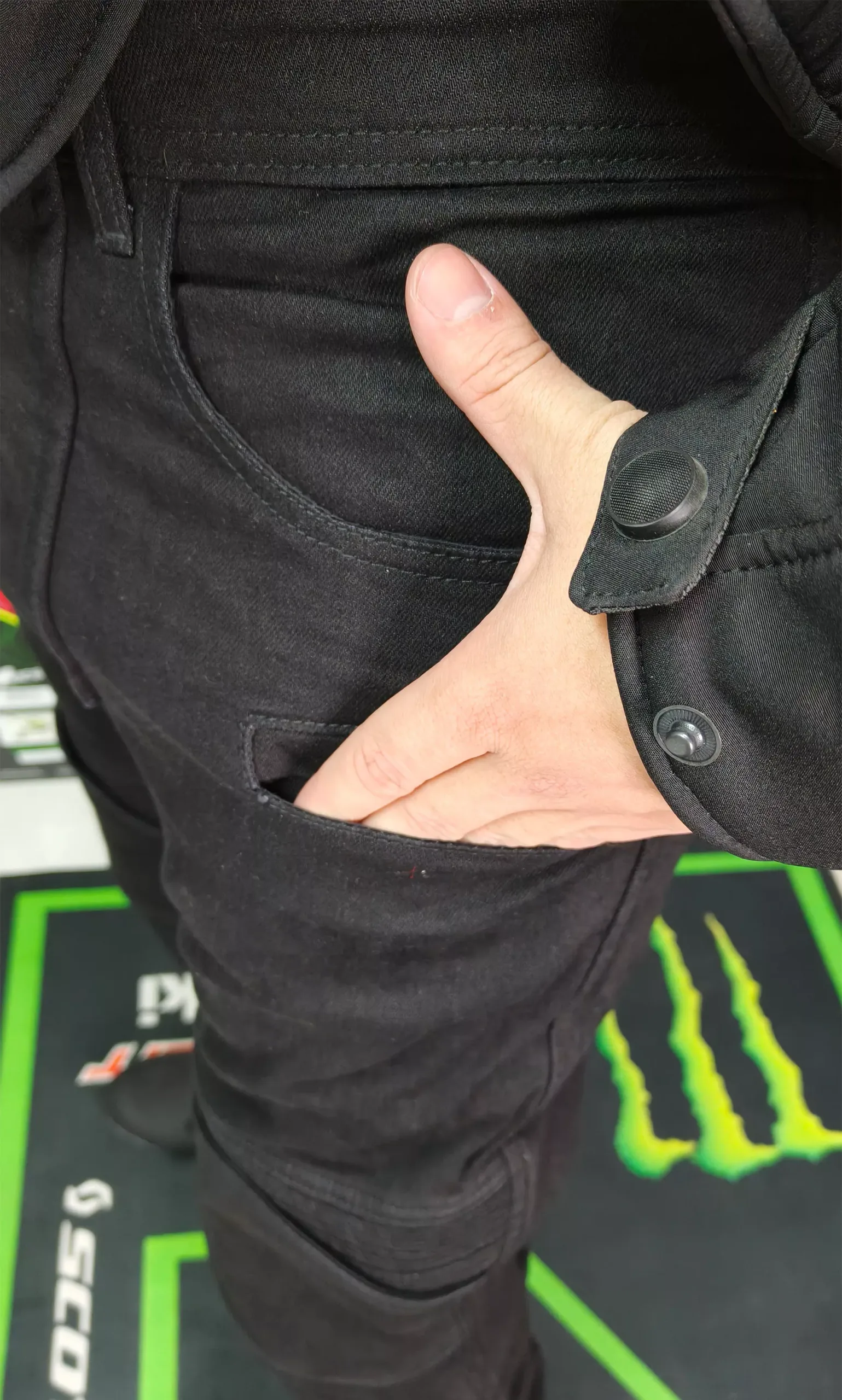 Jean con Protecciones para Moto JvV Race - Negro - Imagen 6